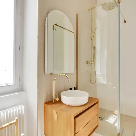 Appartamento Spacieux Cosy -2br 6p-pl De La Nation Parigi
