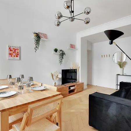 Appartamento Spacieux Cosy -2br 6p-pl De La Nation